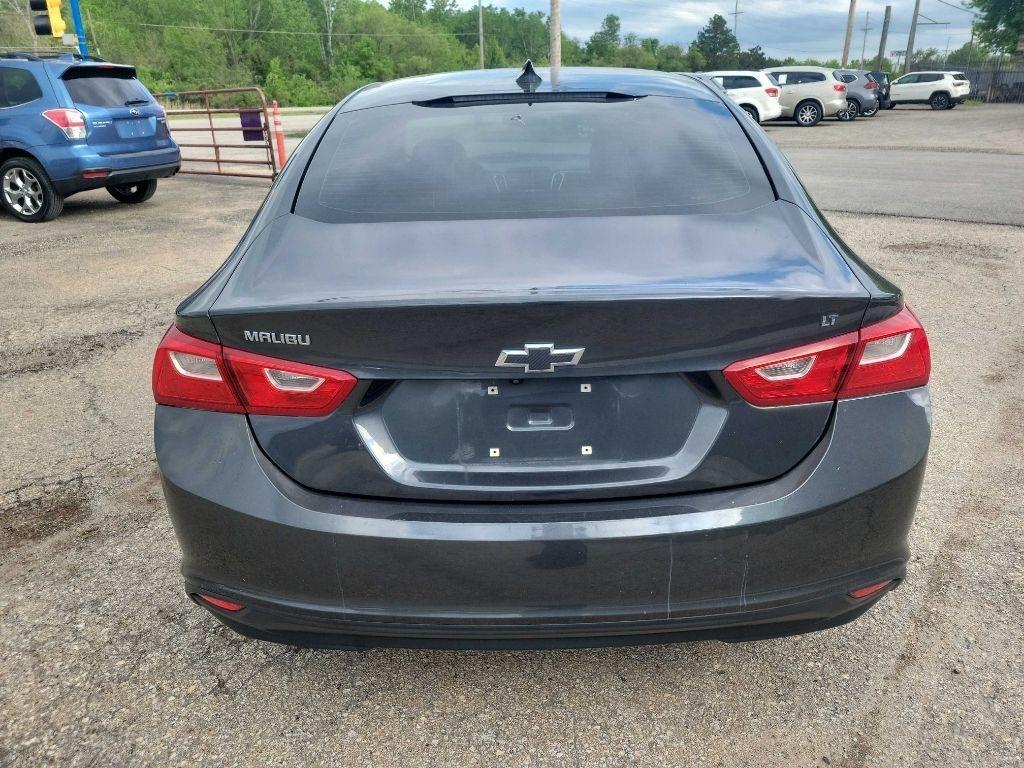 Chevrolet Malibu  2017