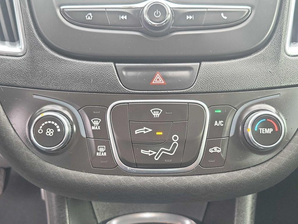 Chevrolet Malibu  2017