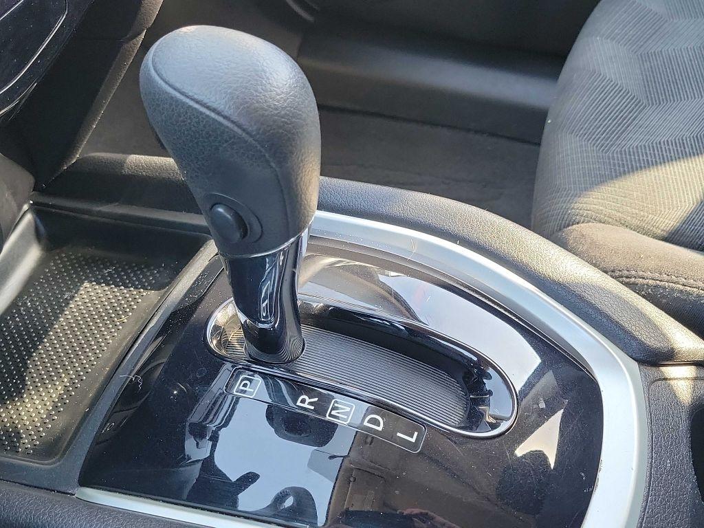 Nissan Rogue  2015