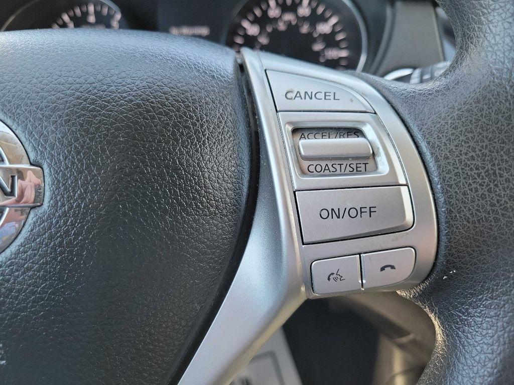 Nissan Rogue  2015