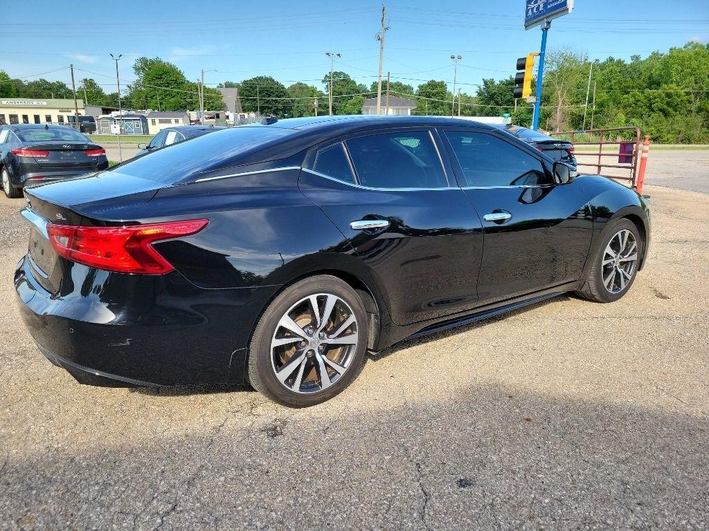 Nissan Maxima  2017