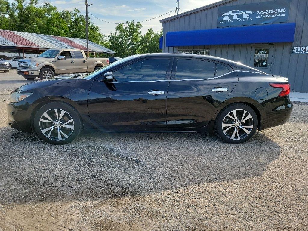 Nissan Maxima  2017