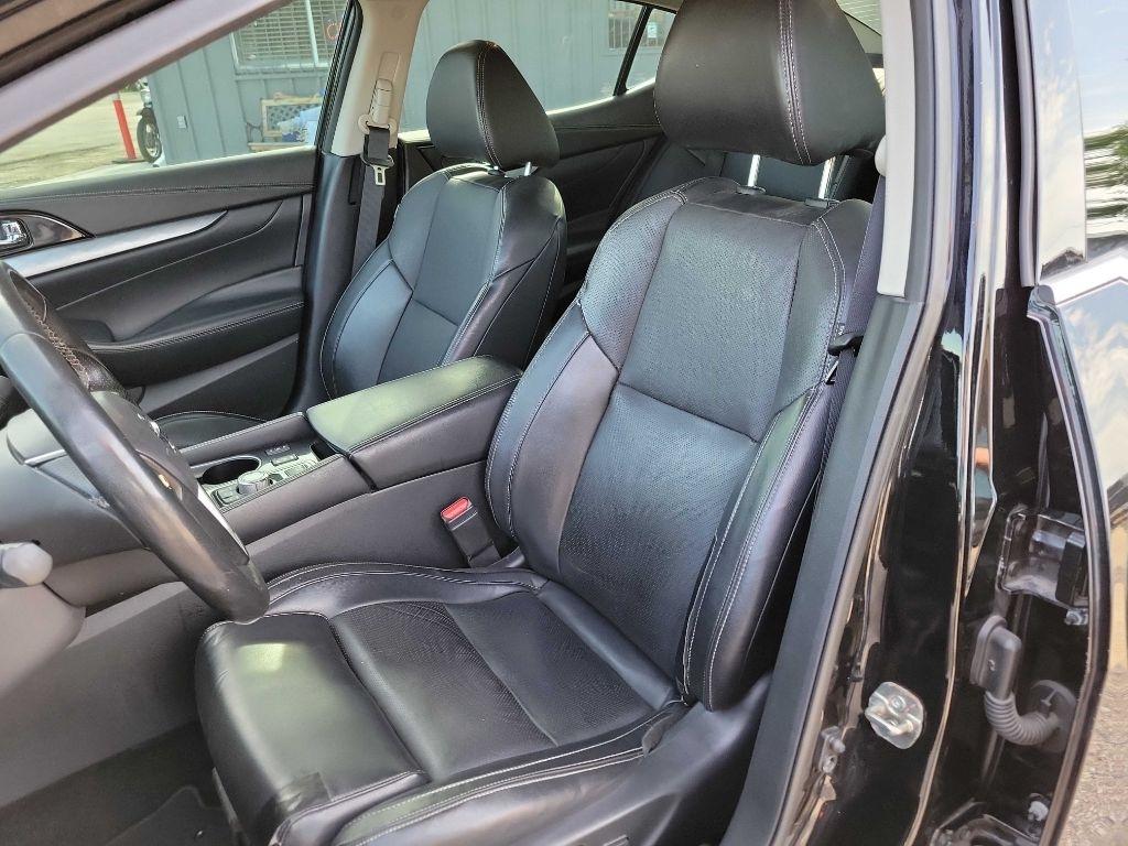 Nissan Maxima  2017