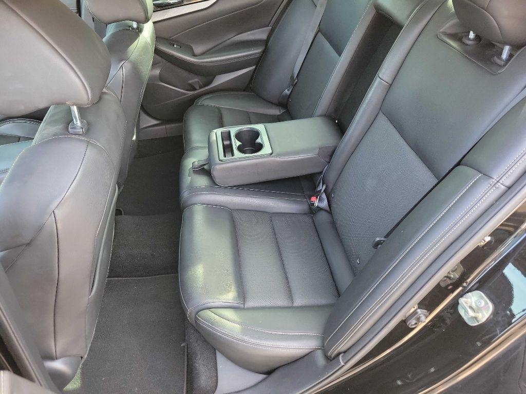 Nissan Maxima  2017