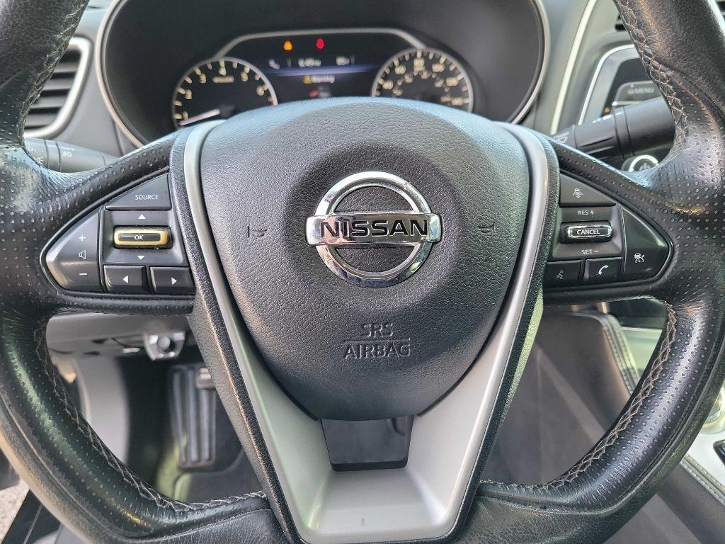 Nissan Maxima  2017