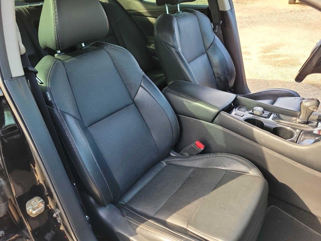 Nissan Maxima  2017