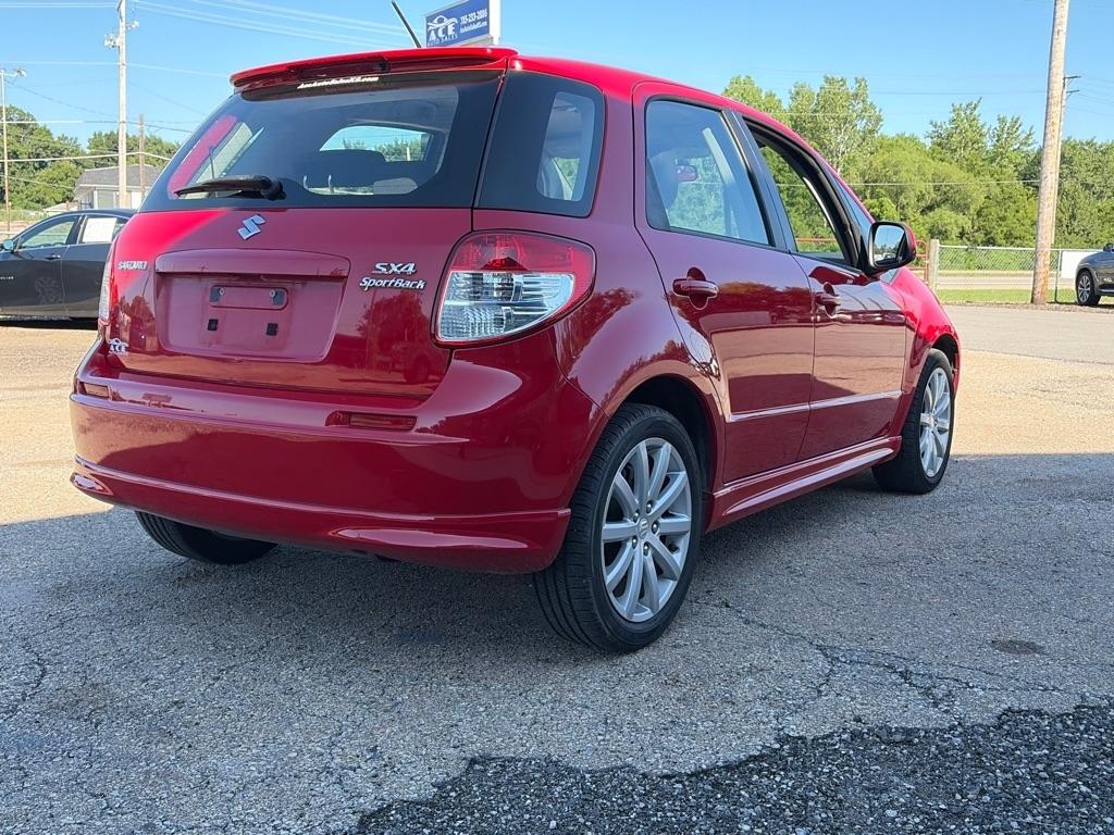 Suzuki SX4  2011