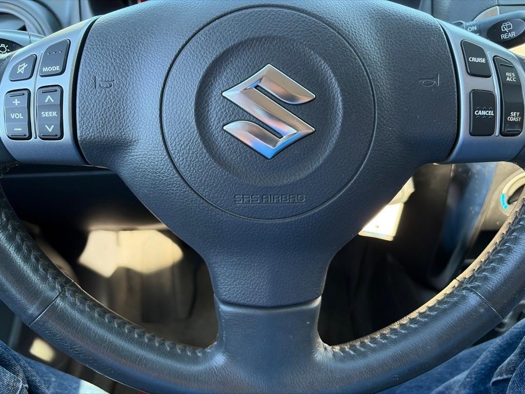 Suzuki SX4  2011