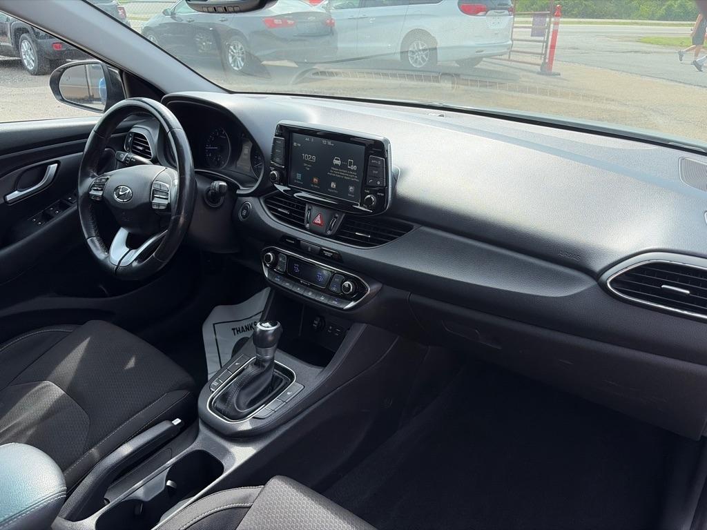 Hyundai Elantra GT 2018