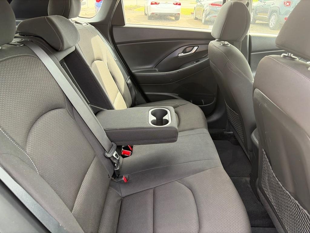 Hyundai Elantra GT 2018