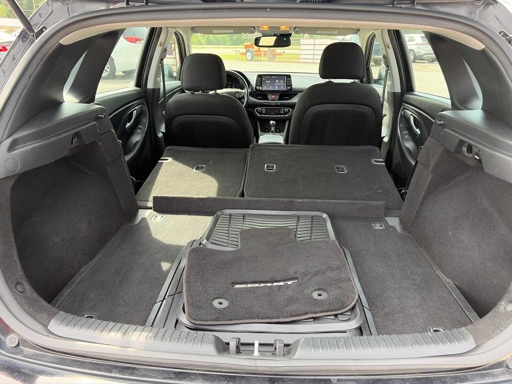 Hyundai Elantra GT 2018