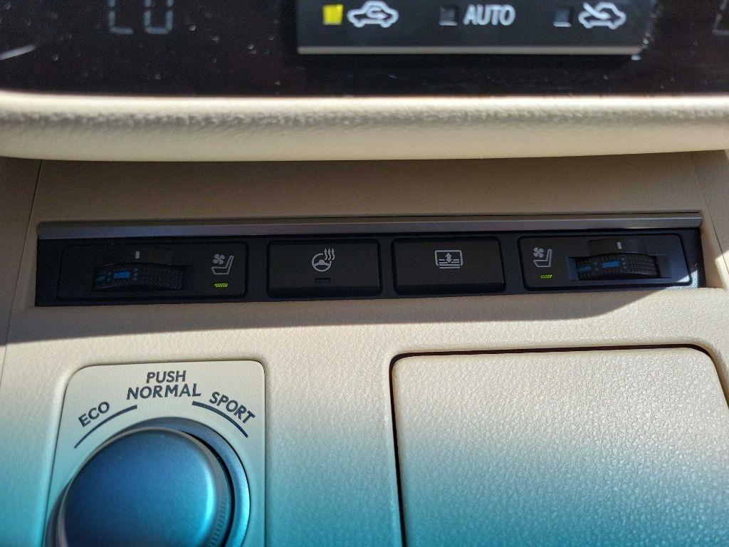 Lexus ES 350  2013
