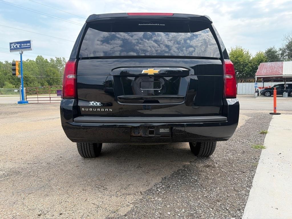 Chevrolet Suburban  2019
