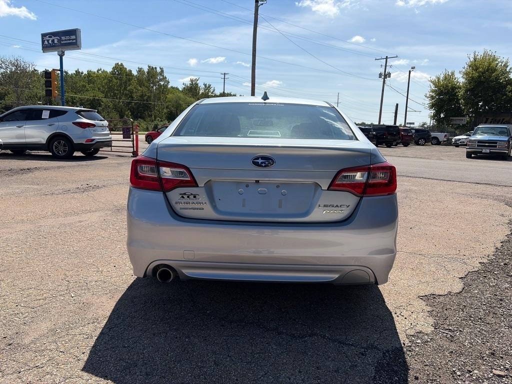Subaru Legacy  2016