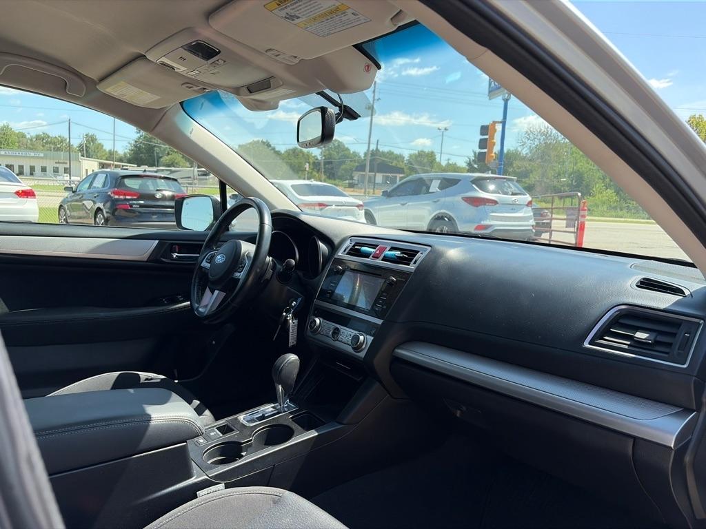 Subaru Legacy  2016