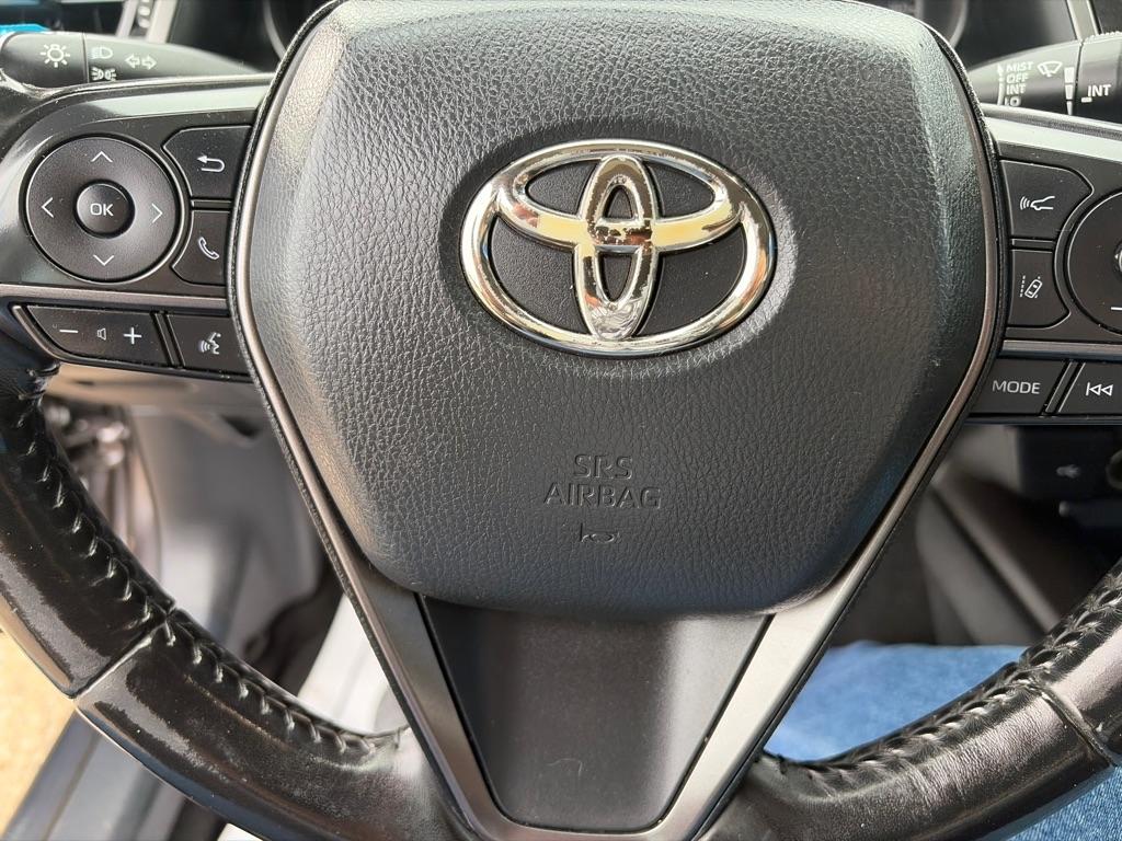 Toyota Camry SE 2022