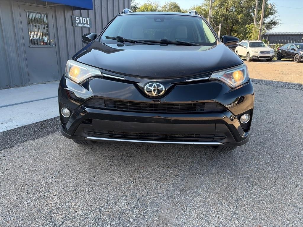 Toyota RAV4  2017