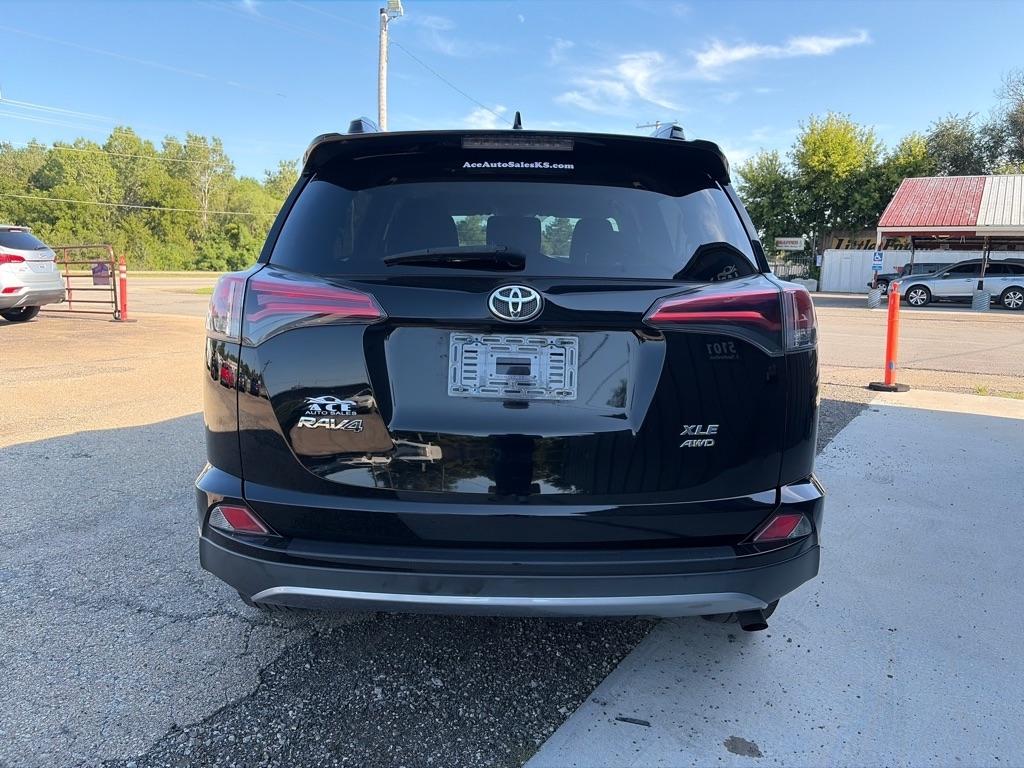 Toyota RAV4  2017