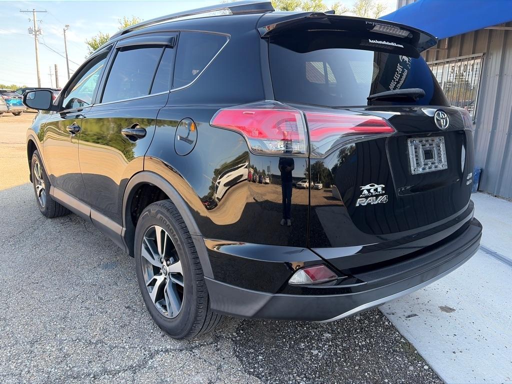 Toyota RAV4  2017