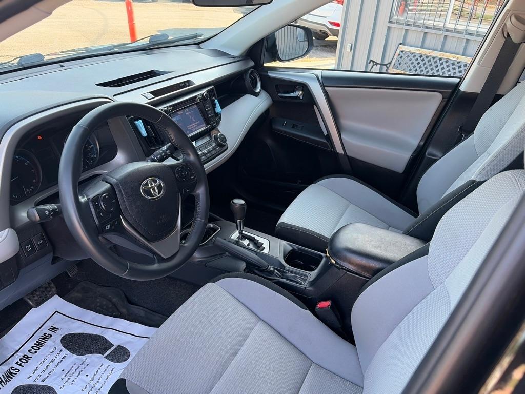 Toyota RAV4  2017