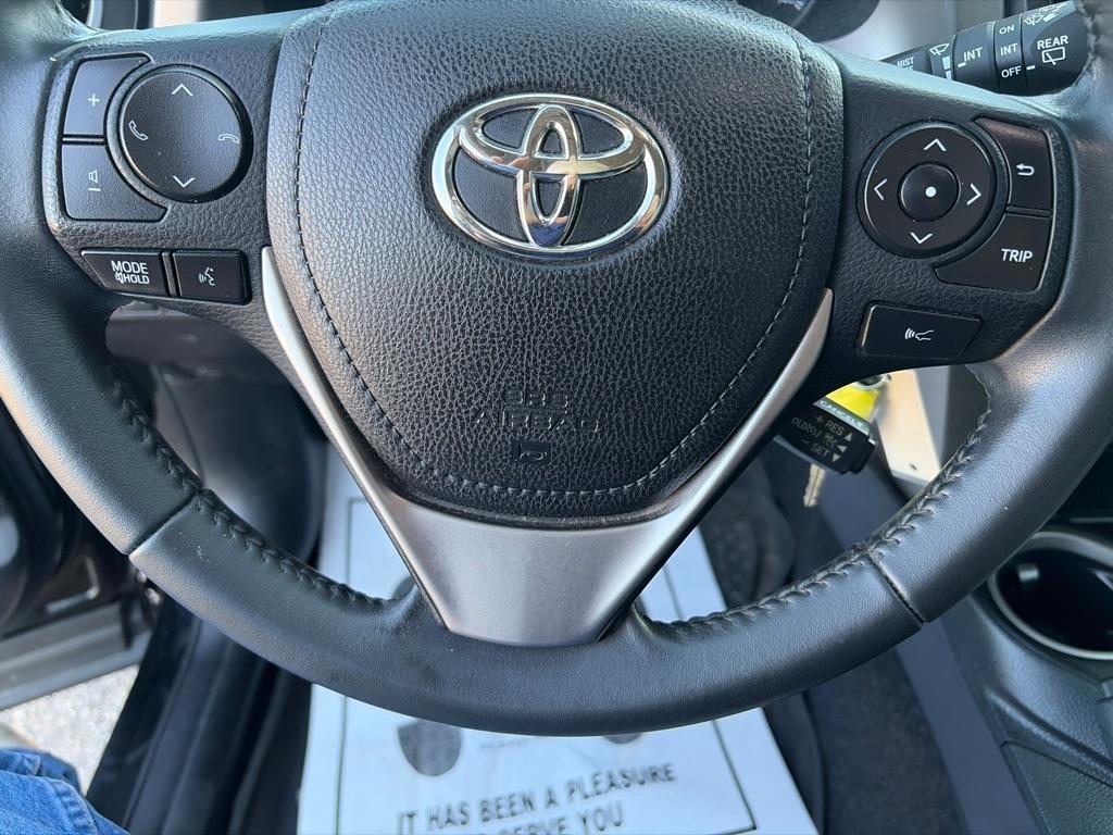 Toyota RAV4  2017