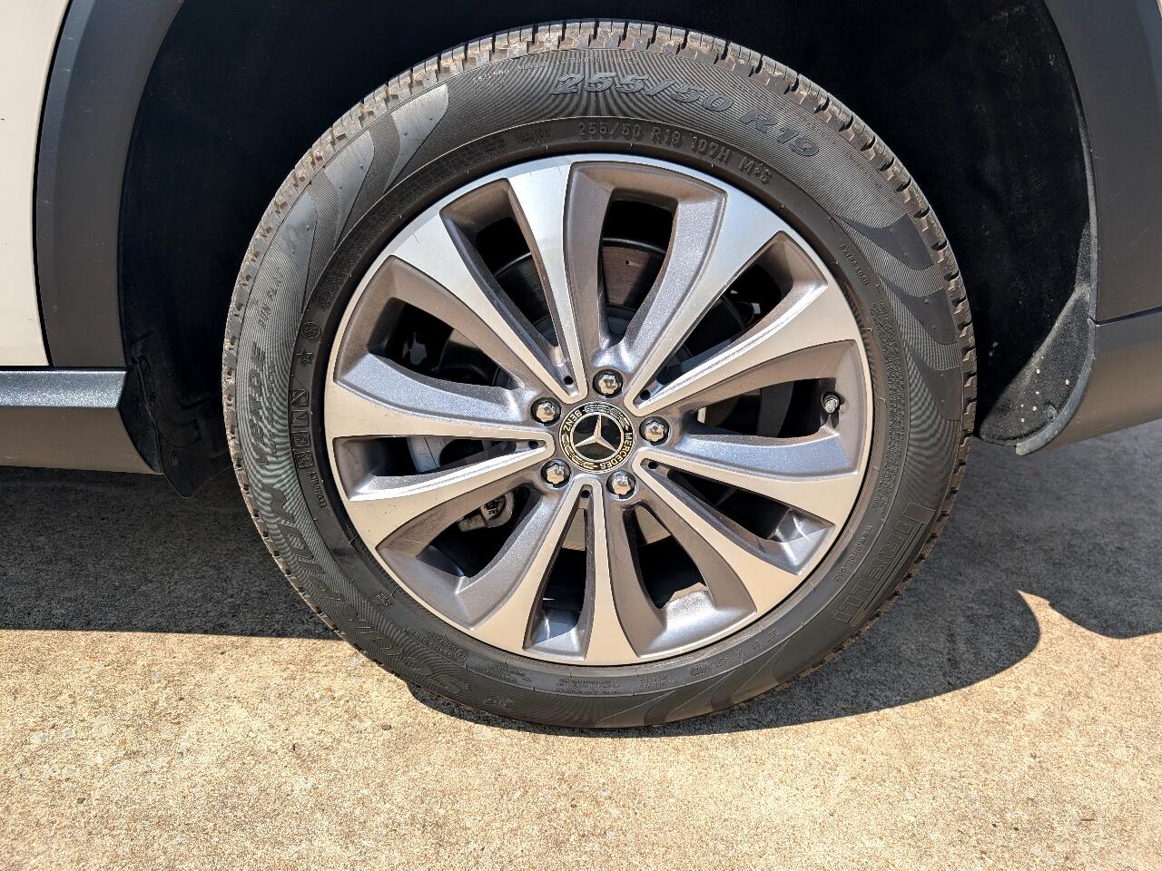 2022 Mercedes Benz GLE 450 4MATIC photo 3