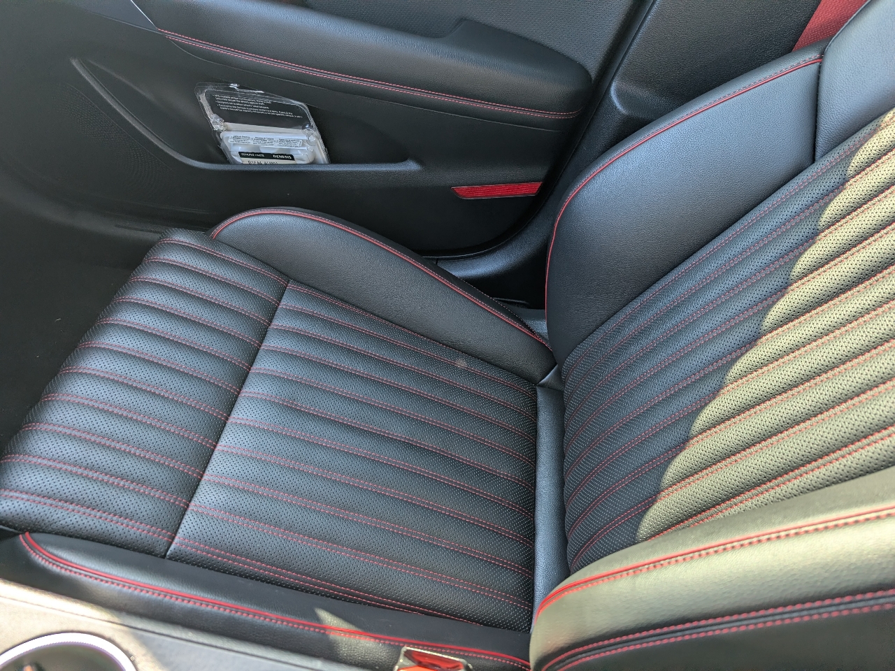 Genesis G70 3.3T AWD 2022 Genesis G70 3.3T AWD 2022