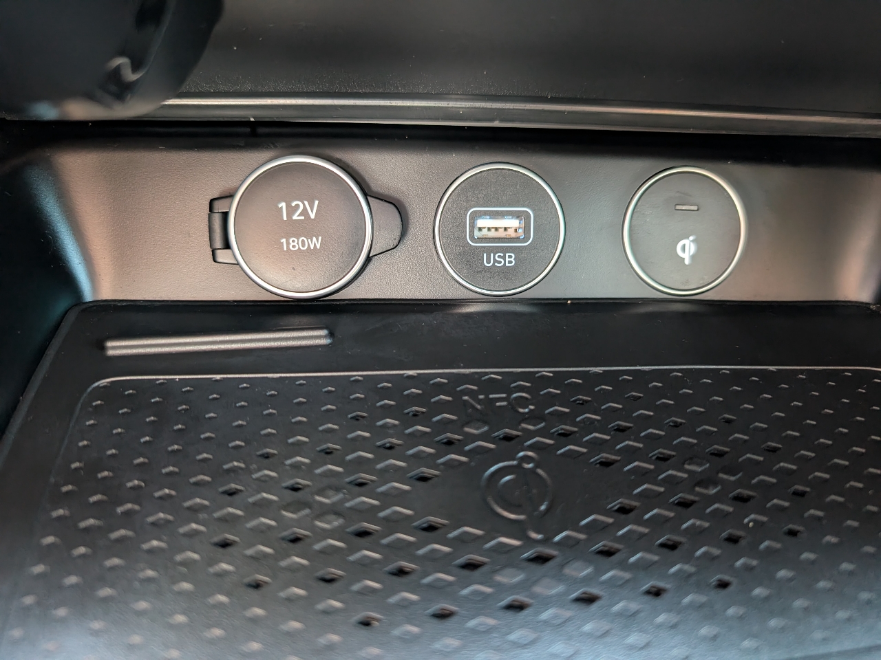 Genesis G70 3.3T AWD 2022 Genesis G70 3.3T AWD 2022