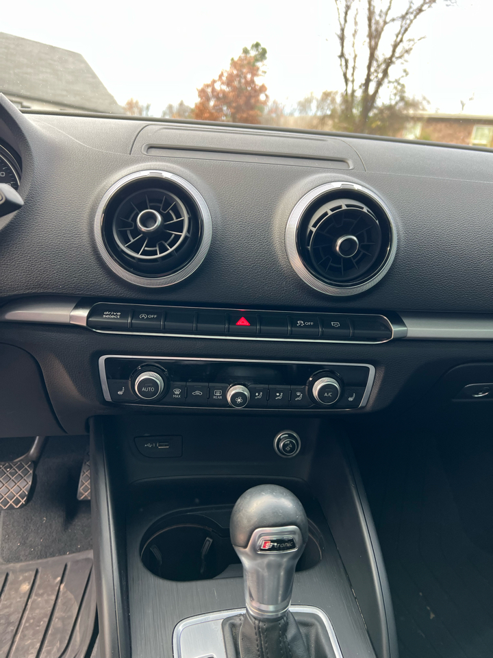 Audi A3 Sedan Premium 40 TFSI 2019