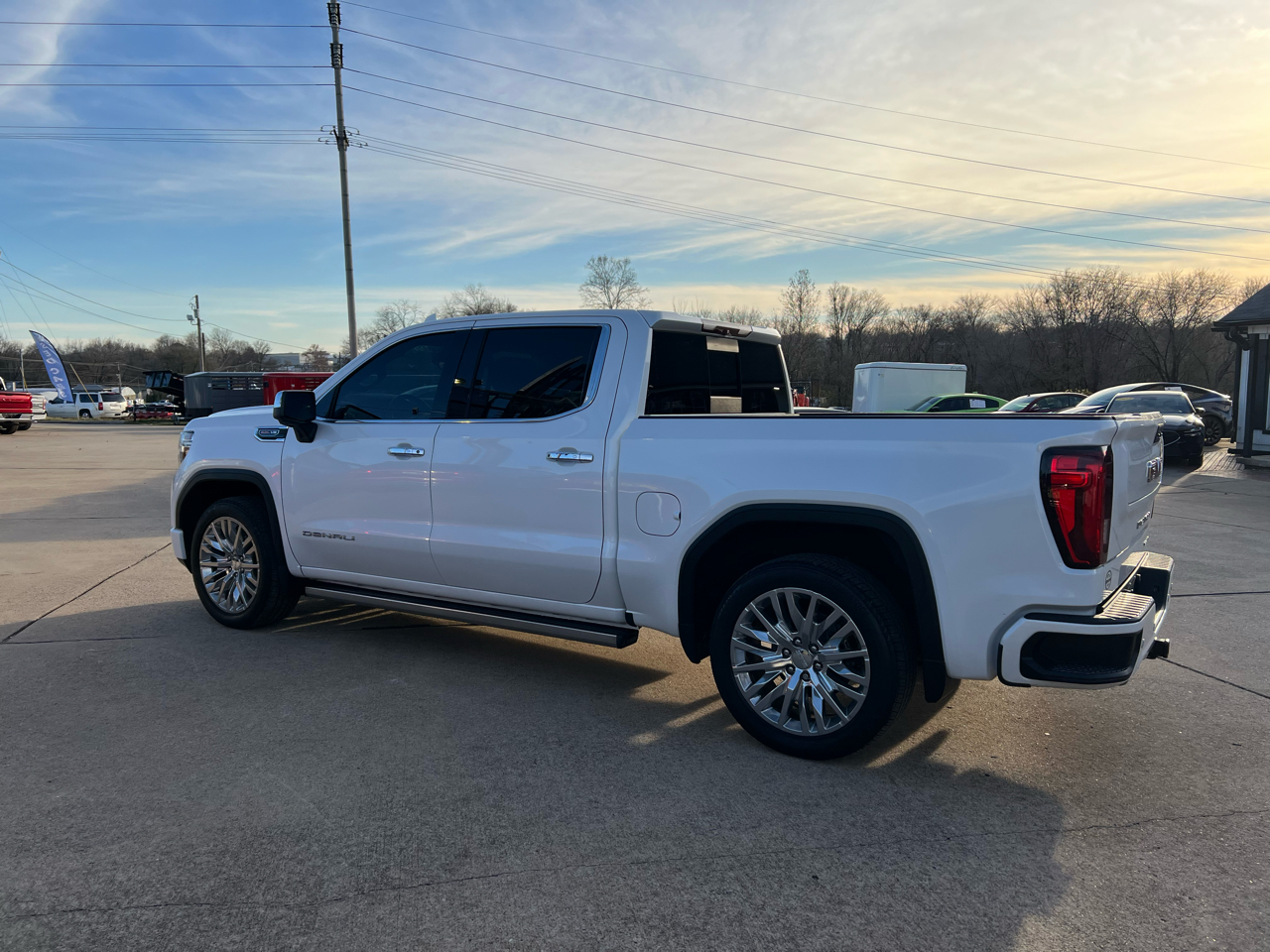GMC Sierra 1500 4WD Crew Cab 147" Denali 2019
