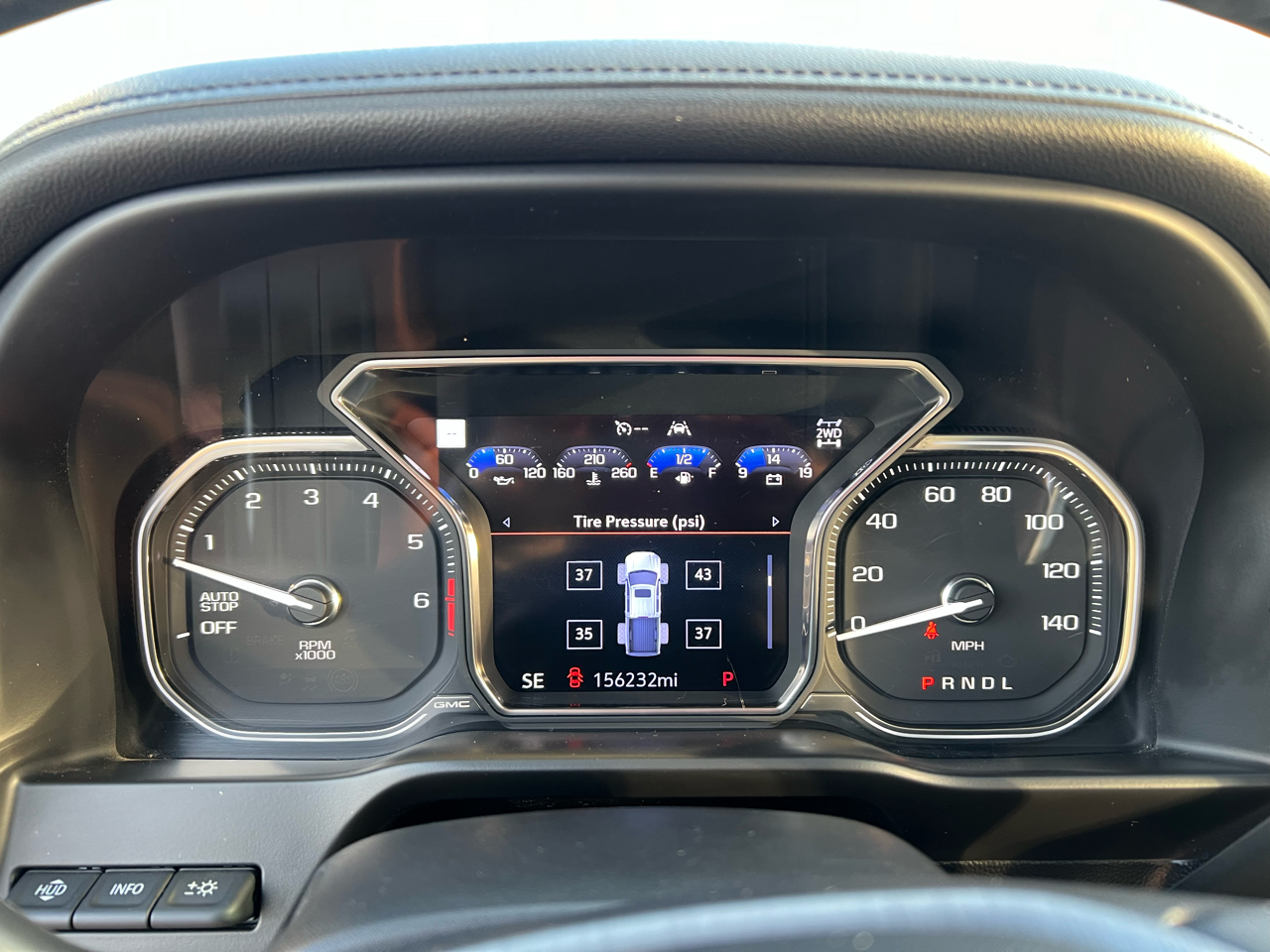 GMC Sierra 1500 4WD Crew Cab 147" Denali 2019