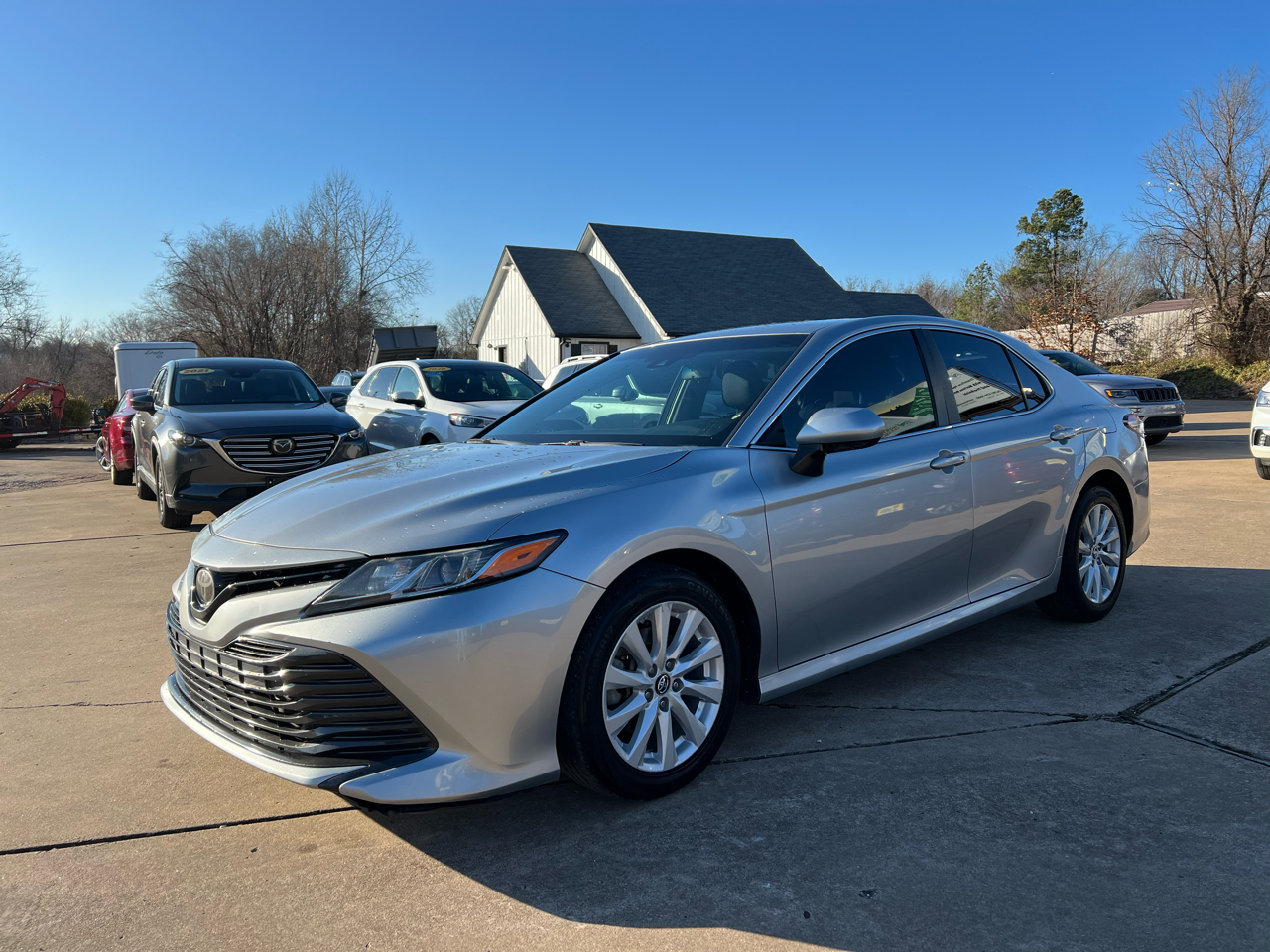Toyota Camry LE Auto (Natl) 2018