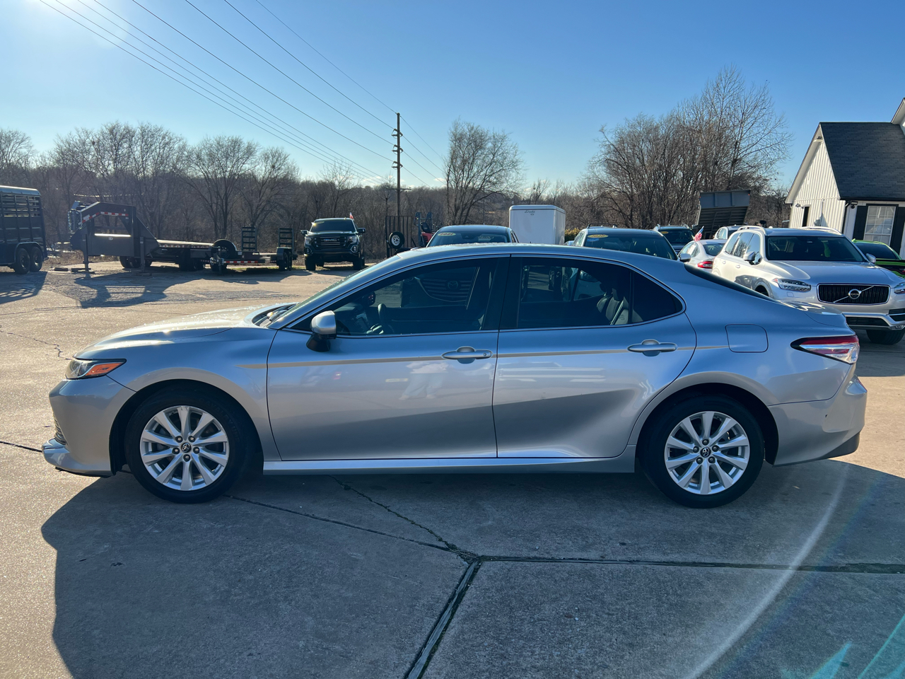 Toyota Camry LE Auto (Natl) 2018