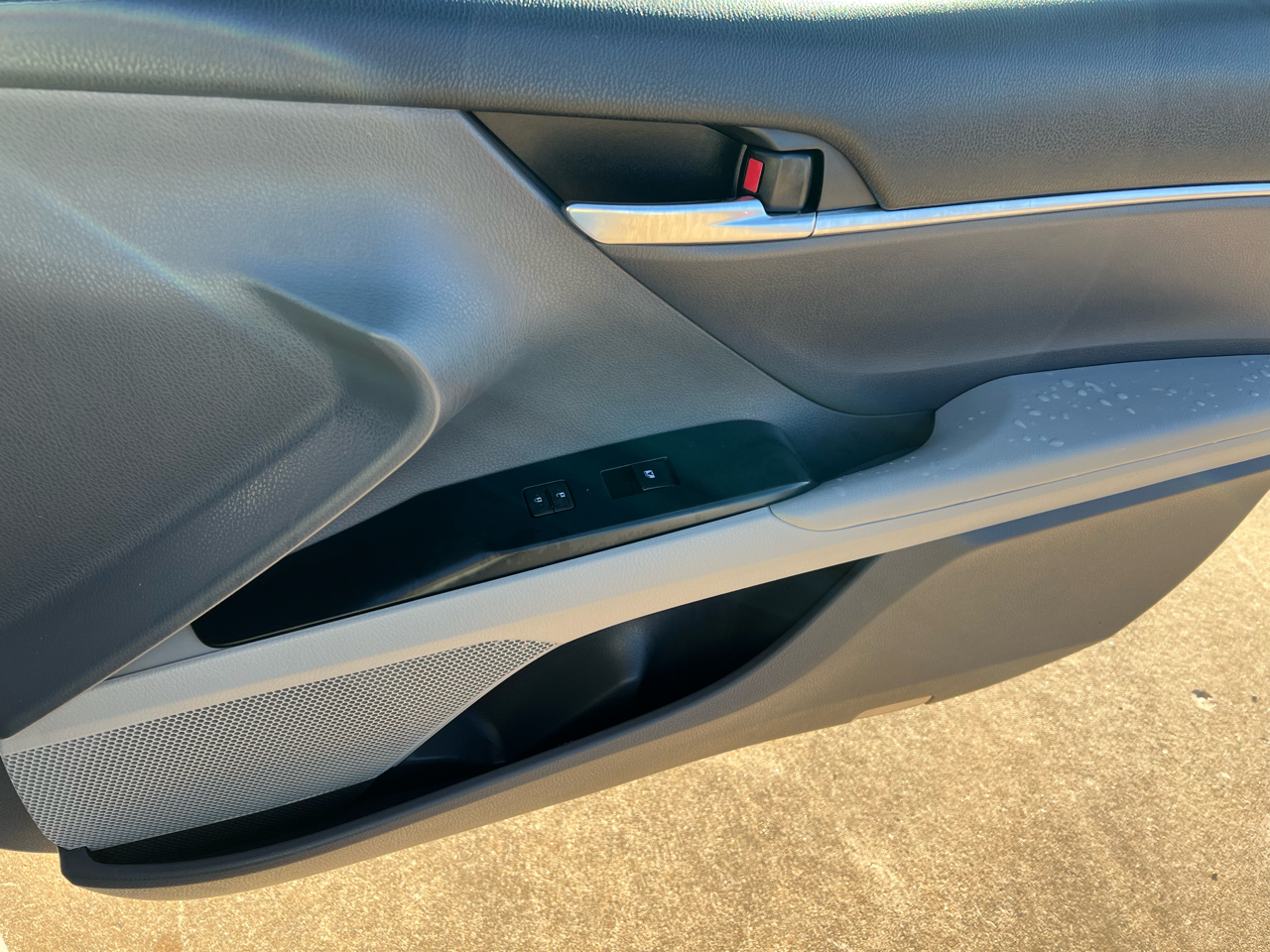 Toyota Camry LE Auto (Natl) 2018