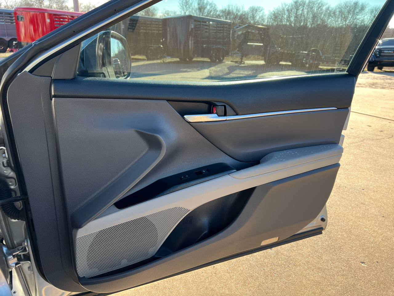 Toyota Camry LE Auto (Natl) 2018