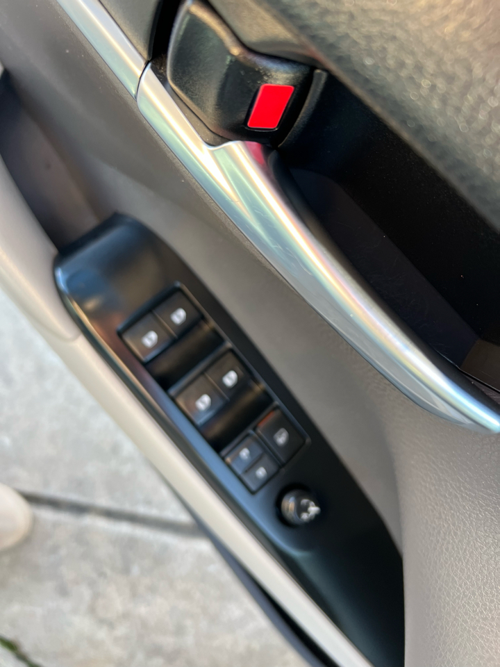 Toyota Camry LE Auto (Natl) 2018