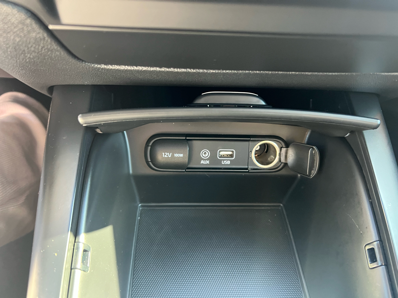 Kia Sorento L FWD 2019