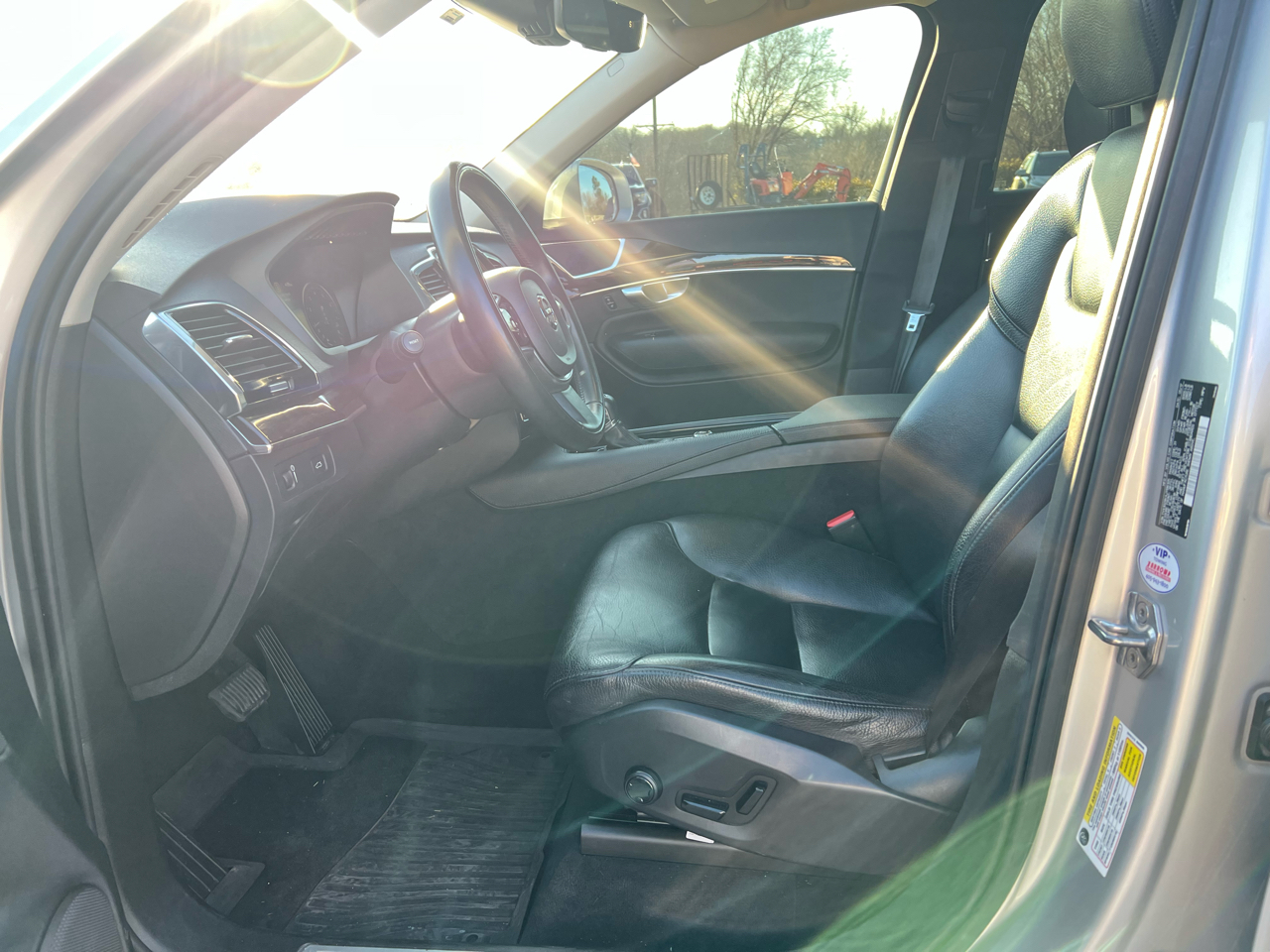 Volvo XC90 T5 AWD 5-Passenger Momentum *Ltd Avail* 2018