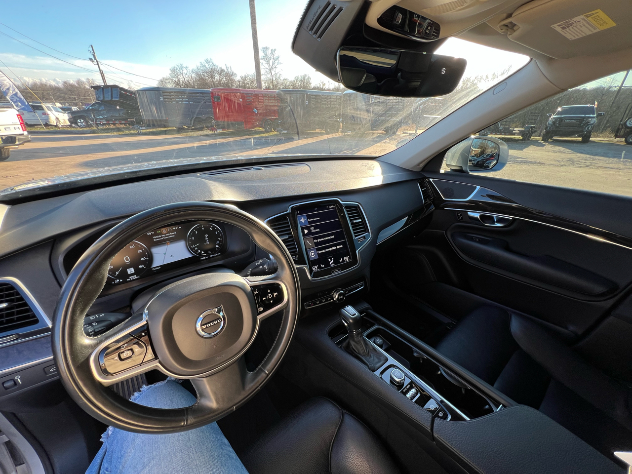 Volvo XC90 T5 AWD 5-Passenger Momentum *Ltd Avail* 2018