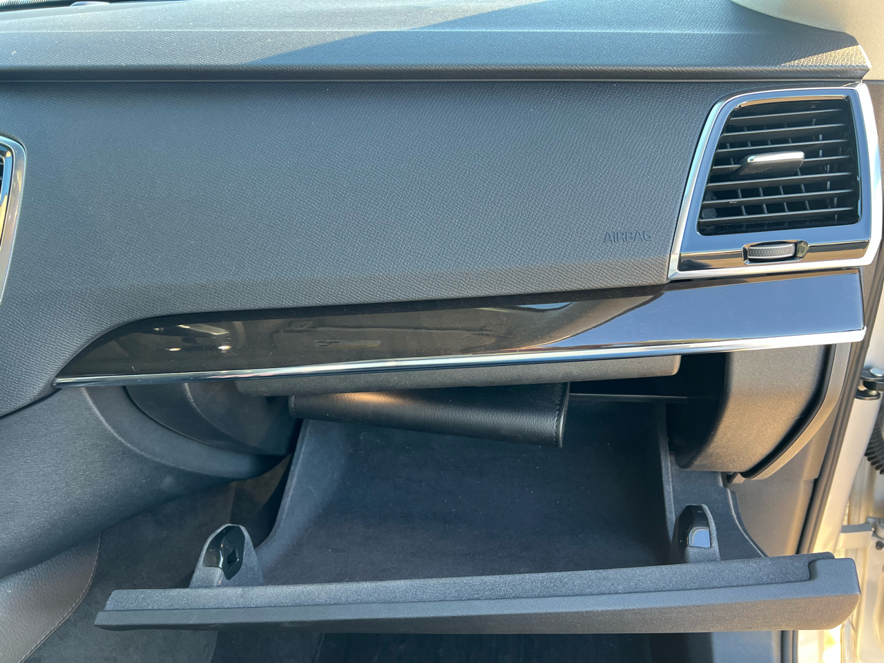 Volvo XC90 T5 AWD 5-Passenger Momentum *Ltd Avail* 2018