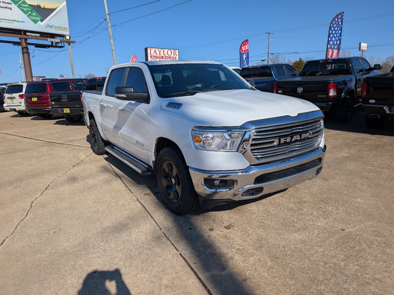 RAM 1500 Big Horn/Lone Star 4x4 Crew Cab 5'7" Box 2019