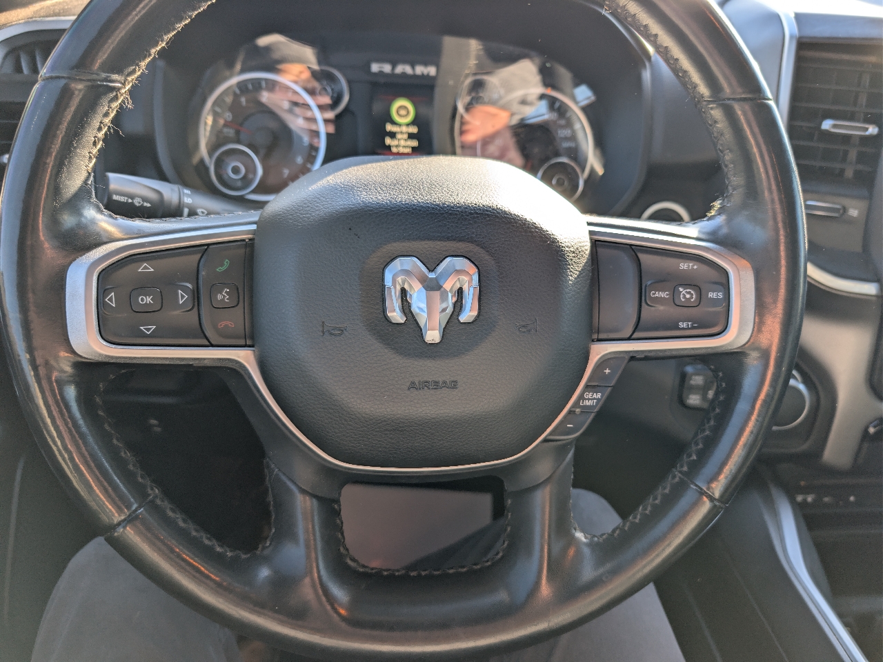 RAM 1500 Big Horn/Lone Star 4x4 Crew Cab 5'7" Box 2019