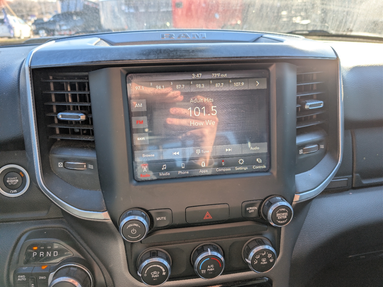 RAM 1500 Big Horn/Lone Star 4x4 Crew Cab 5'7" Box 2019