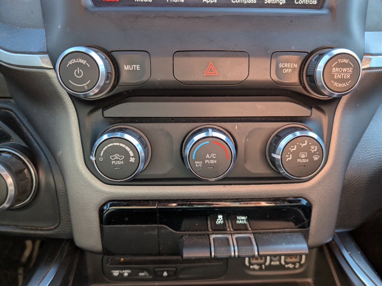 RAM 1500 Big Horn/Lone Star 4x4 Crew Cab 5'7" Box 2019