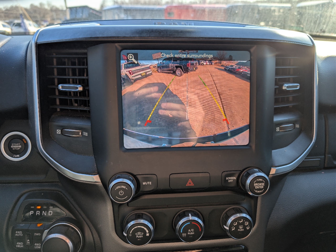 RAM 1500 Big Horn/Lone Star 4x4 Crew Cab 5'7" Box 2019