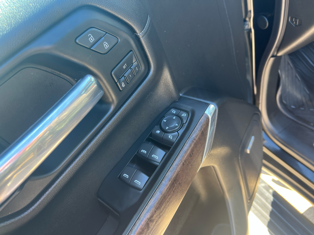 GMC Sierra 1500 4WD Crew Cab 147" Denali 2019