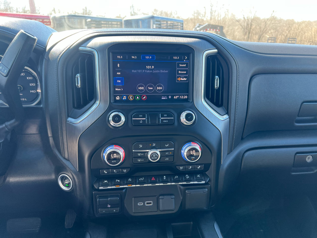 GMC Sierra 1500 4WD Crew Cab 147" Denali 2019