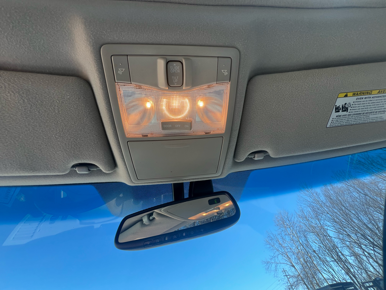 Toyota Avalon 4dr Sdn (Natl) 2011