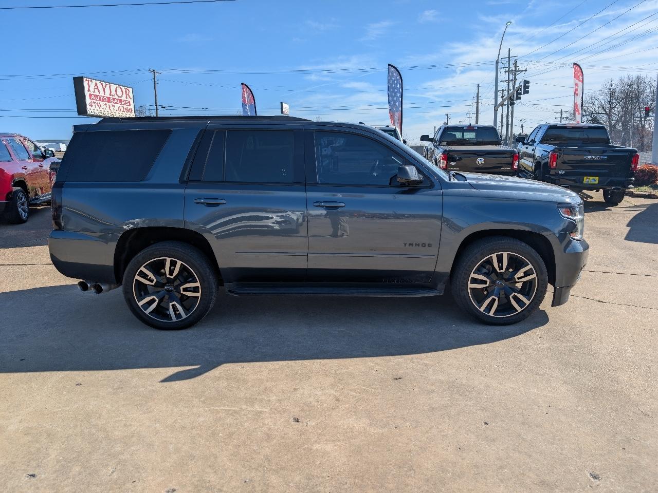 Chevrolet Tahoe 4WD 4dr Premier 2019