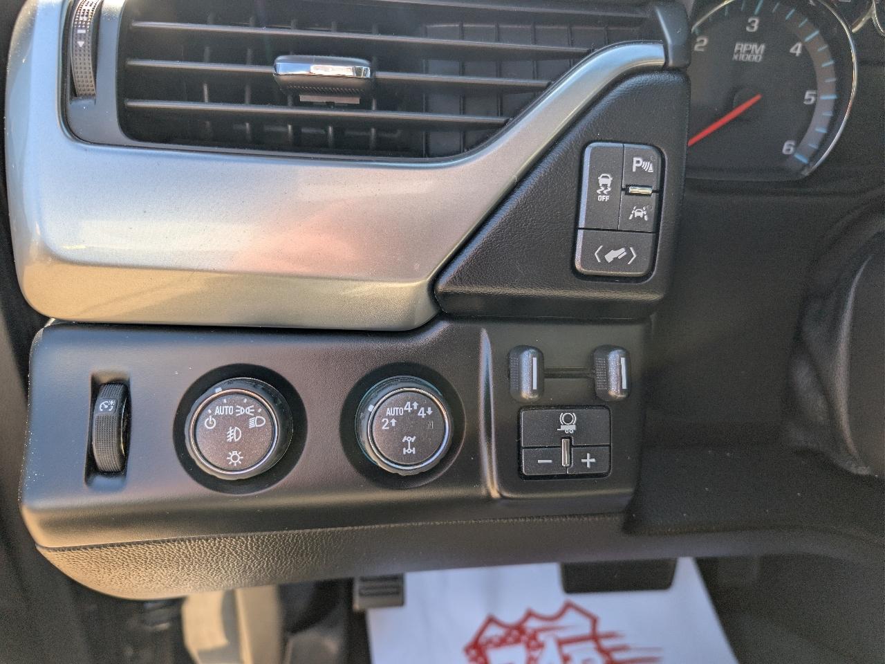 Chevrolet Tahoe 4WD 4dr Premier 2019